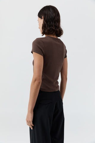 ORGANIC COTTON BABY TEE - FUDGE
