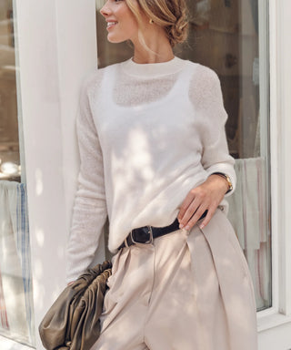 FEATHERWEIGHT CASHMERE CREWNECK - WHITE