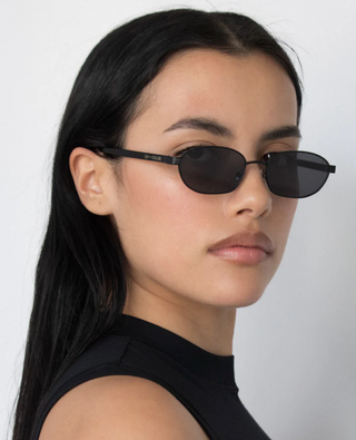LARA - BLACK