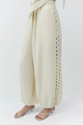 SELAH LINEN LACE BALLOON PANT