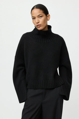 GIRLFRIEND TURTLENECK - BLACK