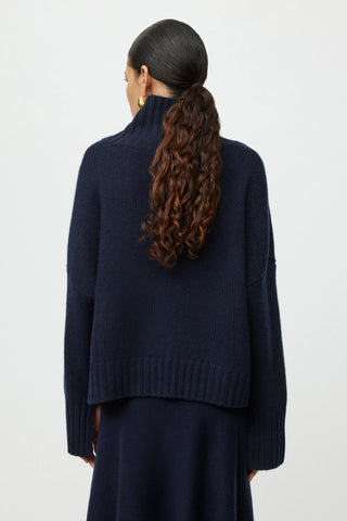 GIRLFRIEND TURTLENECK - NAVY