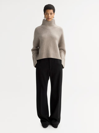 GIRLFRIEND TURTLENECK - GREIGE