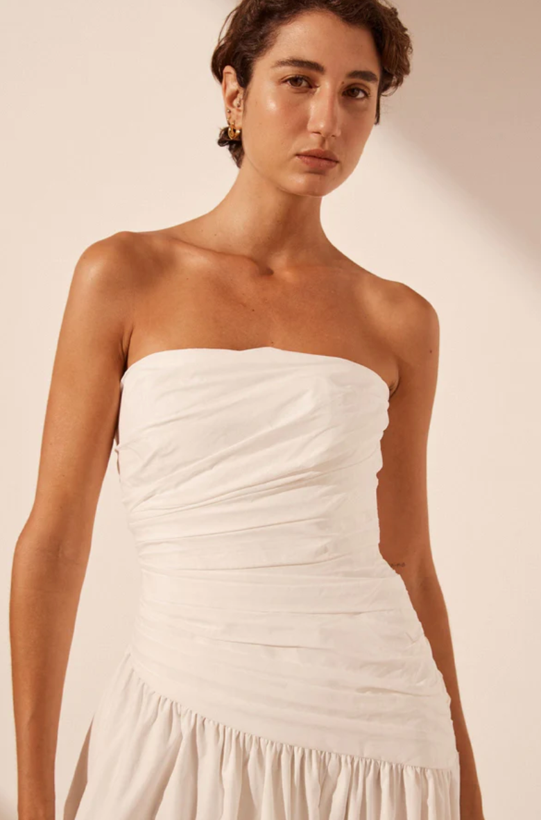 maiori strapless tiered maxi dress Shona Joy Review Maiori Strapless Tiered Maxi Dress